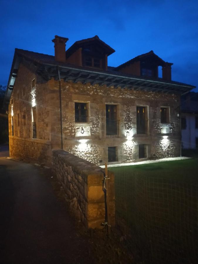 Apartamentos Los Edules Treceno Exterior photo